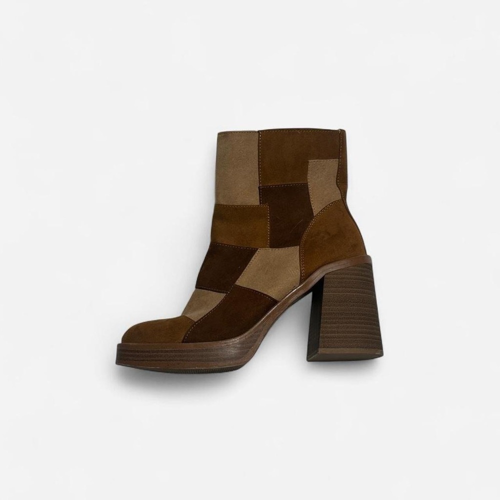 Universal Thread Brown Patchwork Heeled Boots